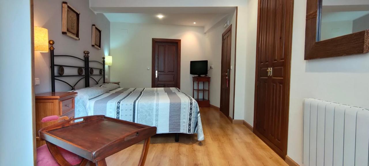 Rural La Plaza Hotel *