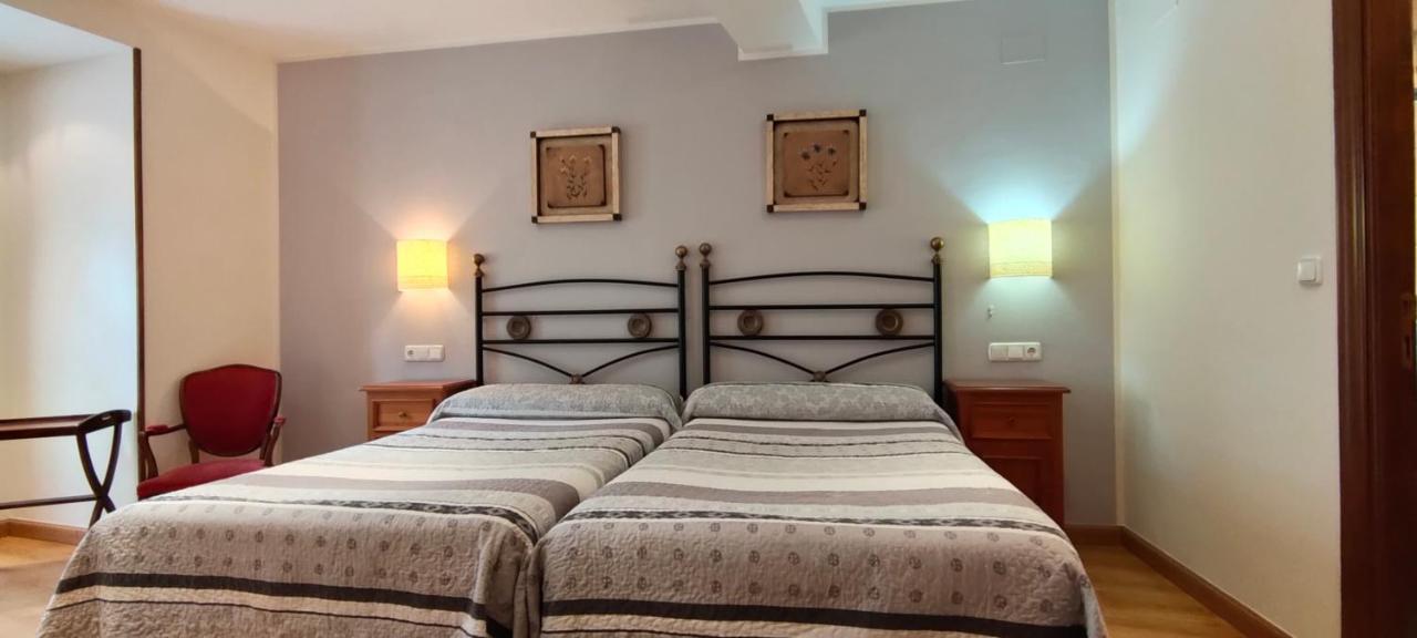 Rural La Plaza Hotel Caso