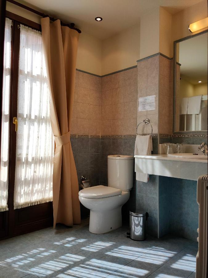 Rural La Plaza Hotel *